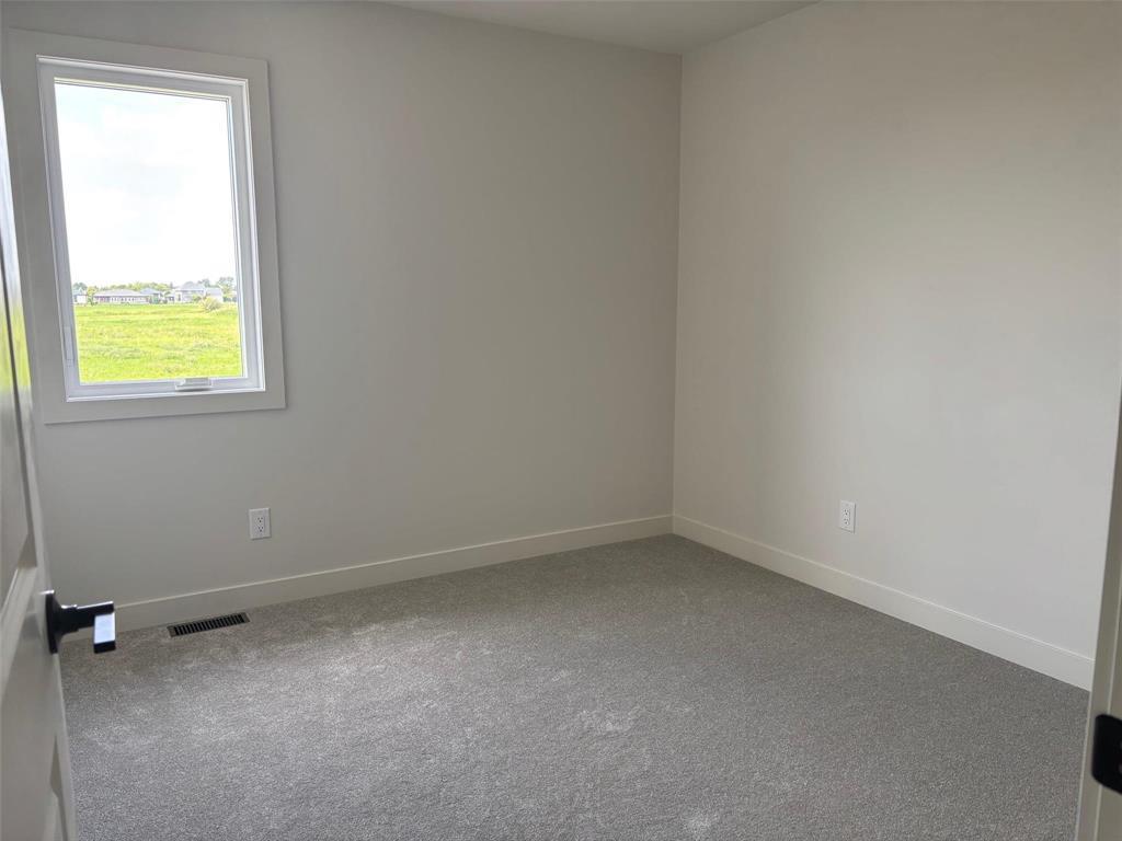 Photo 18 of 203 Wyndham Estate Drive, Steinbach MB