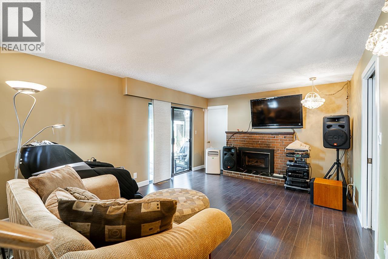 Photo 7 of 2283 Cliff Avenue, Burnaby BC