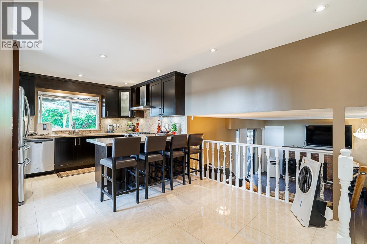 Photo 32 of 2283 Cliff Avenue, Burnaby BC