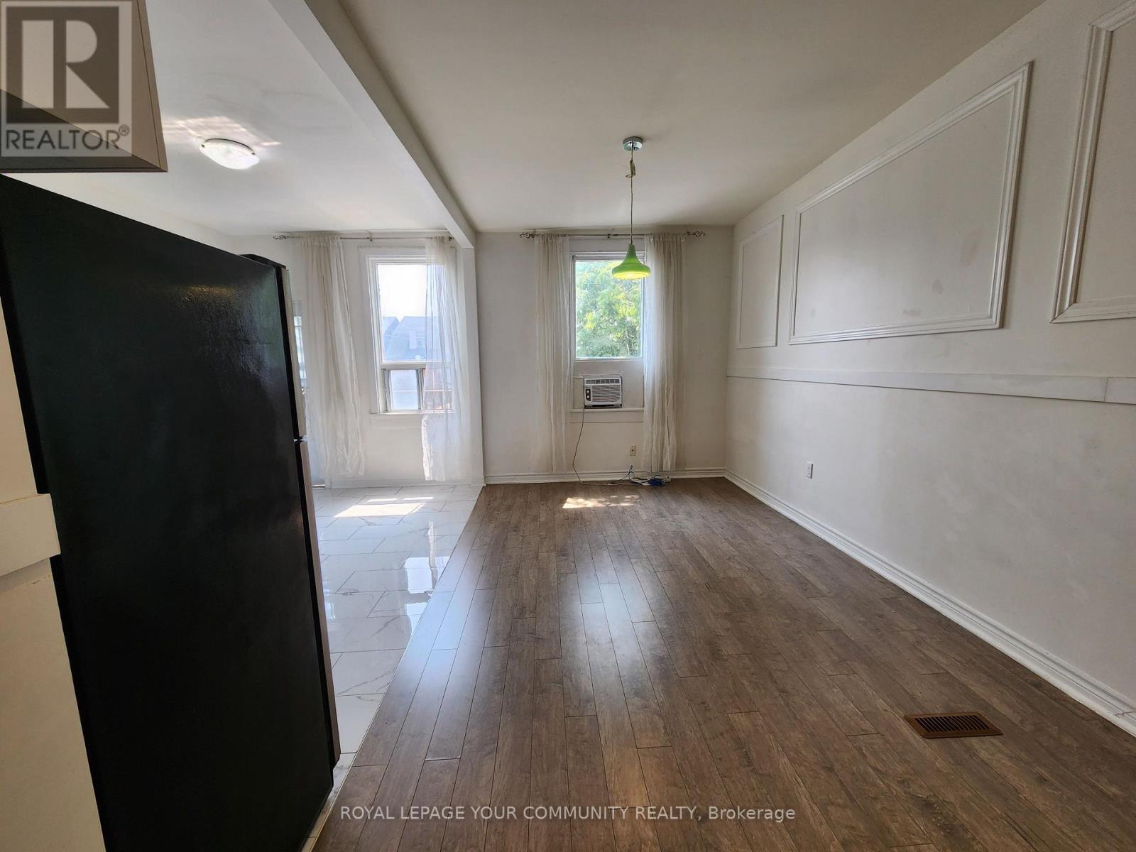 Photo 10 of Upper Floor 1075 Gerrard Street E, Toronto ON