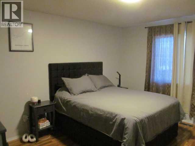 Photo 10 of 9204 102nd Avenue, Sexsmith AB