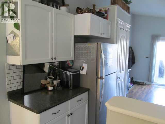 Photo 9 of 9204 102nd Avenue, Sexsmith AB