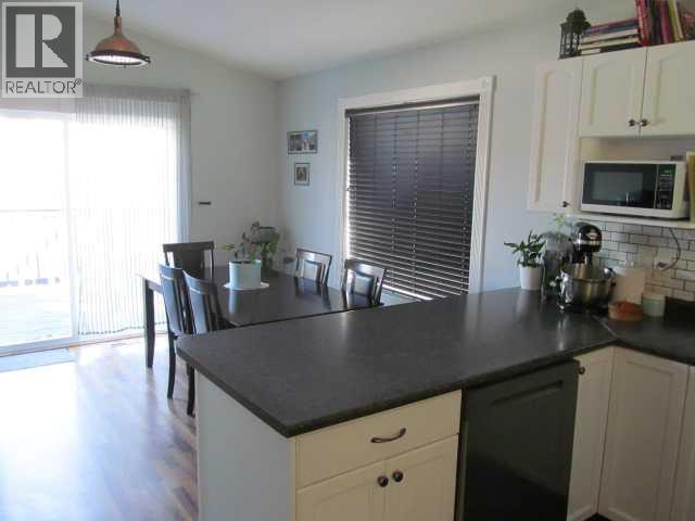 Photo 17 of 9204 102nd Avenue, Sexsmith AB