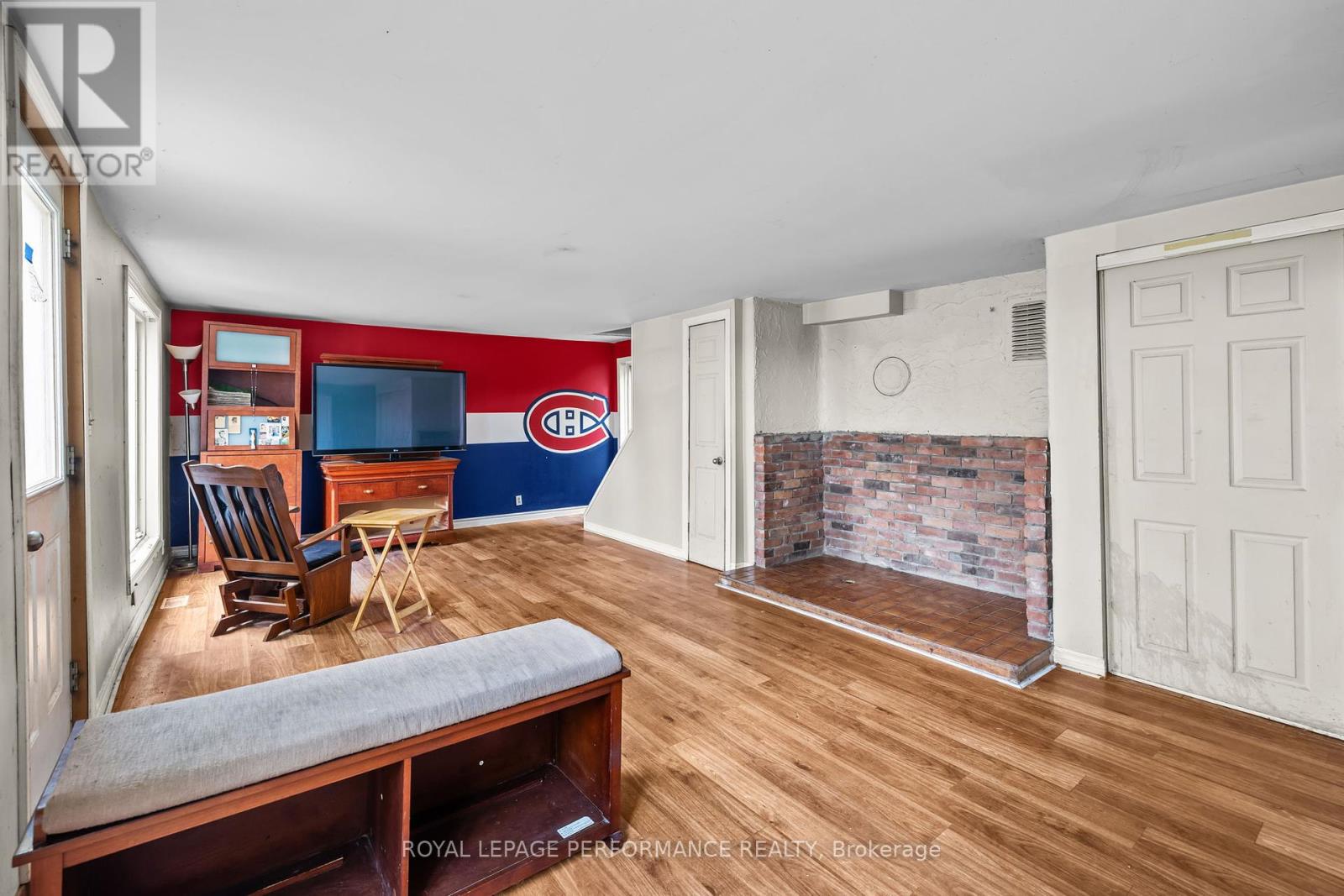 Photo 14 of 721 St Thomas Road, Russell ON