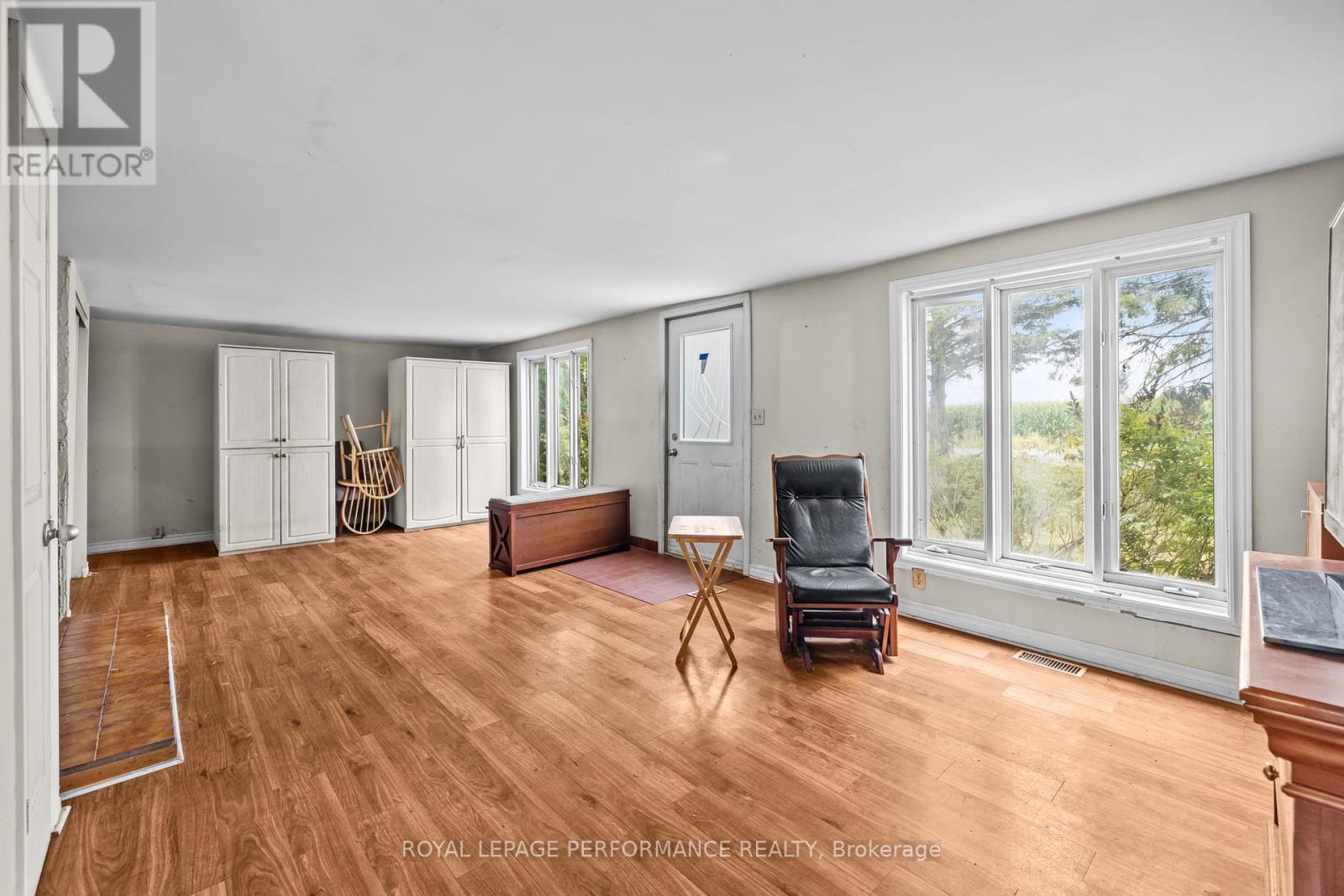 Photo 26 of 721 St Thomas Road, Russell ON