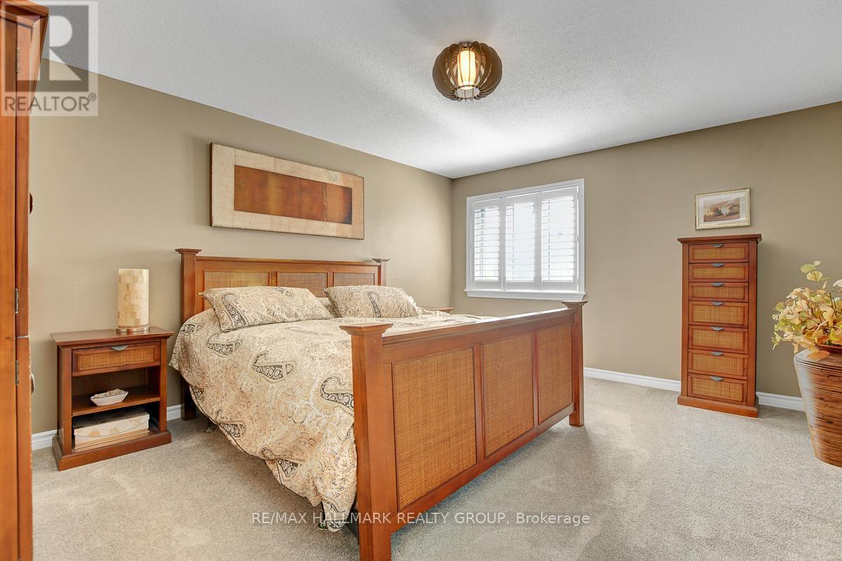 Photo 18 of 755 Bowercrest Crescent, Ottawa ON