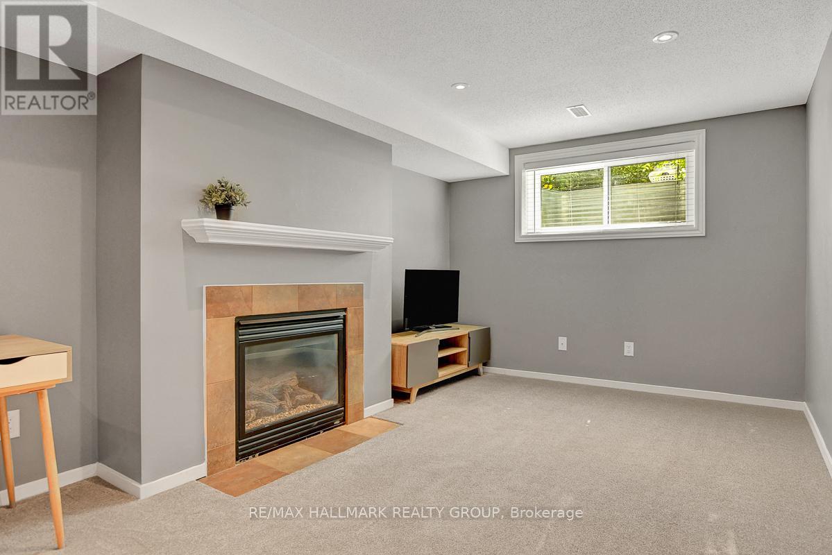 Photo 9 of 755 Bowercrest Crescent, Ottawa ON