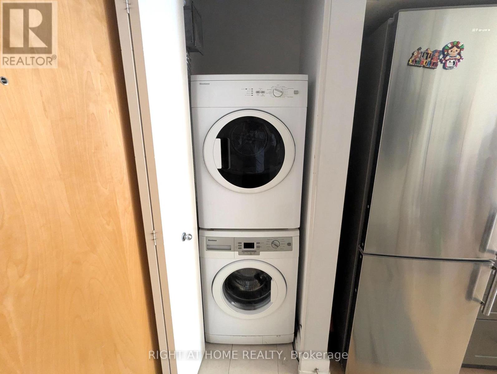 Photo 10 of 2404 40 Nepean Street, Ottawa ON