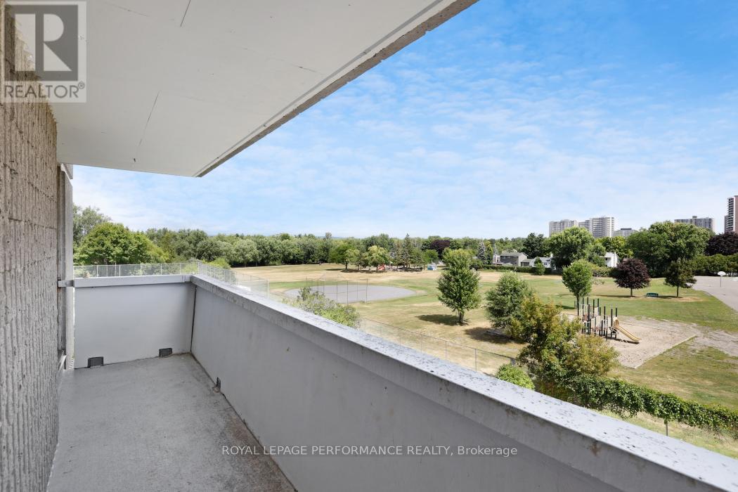 Photo 33 of 301 2625 Regina Street, Ottawa ON