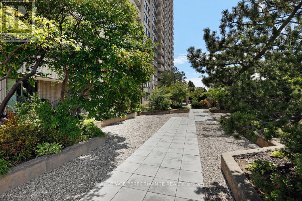 Photo 34 of 301 2625 Regina Street, Ottawa ON