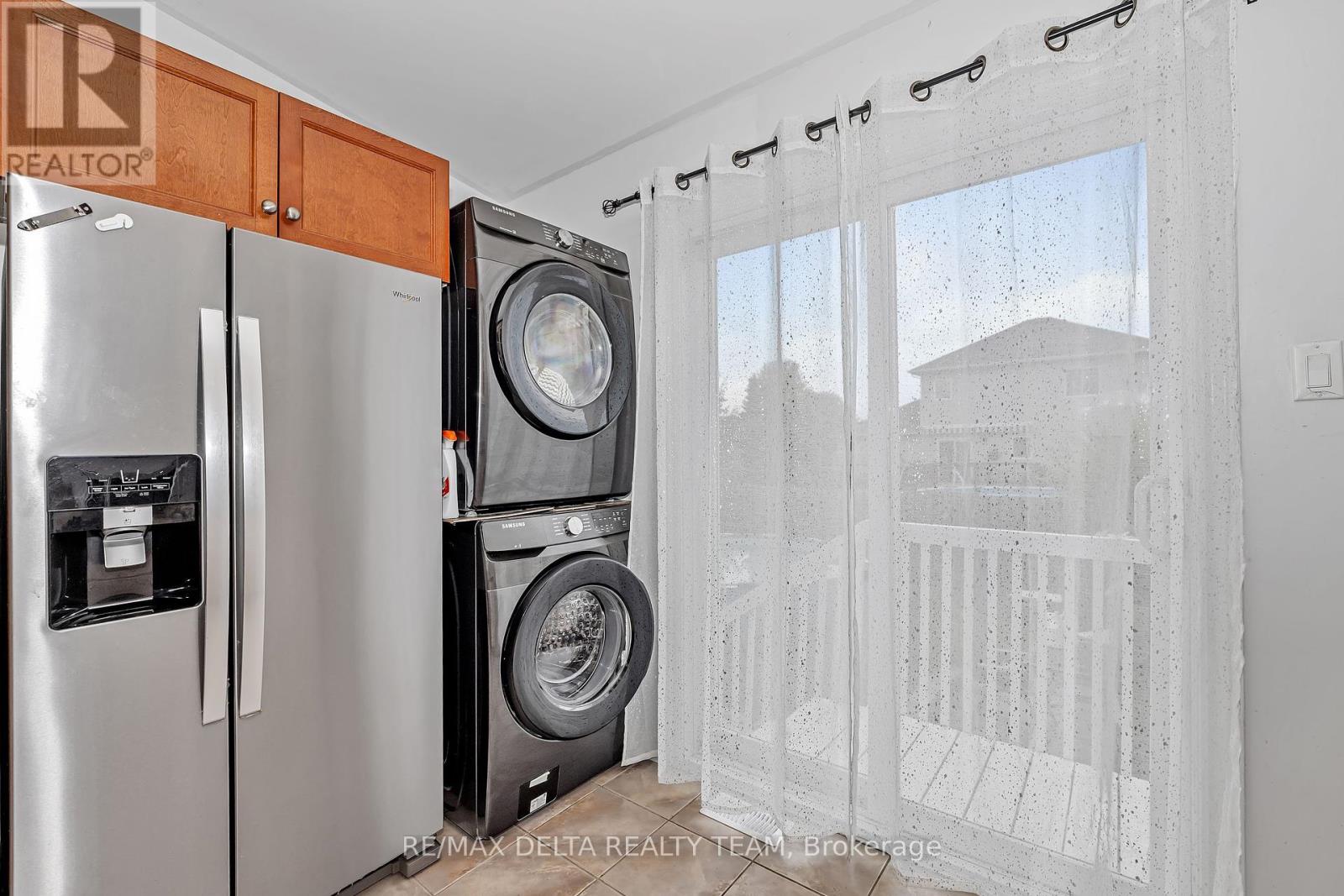 Photo 22 of 400 Centenaire Street, Russell ON