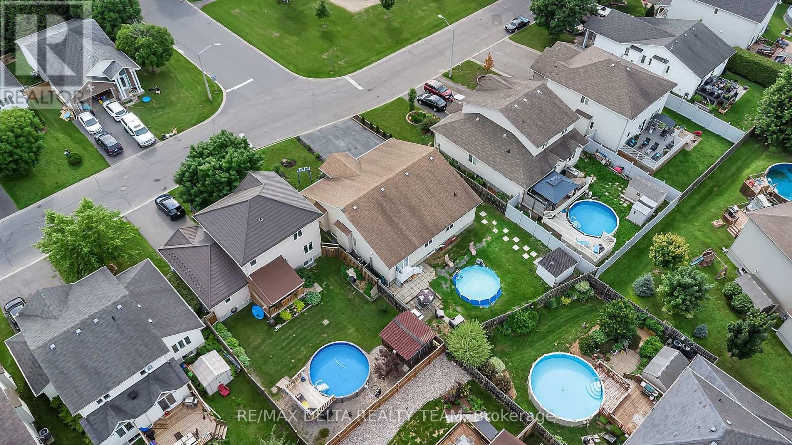 Photo 30 of 400 Centenaire Street, Russell ON