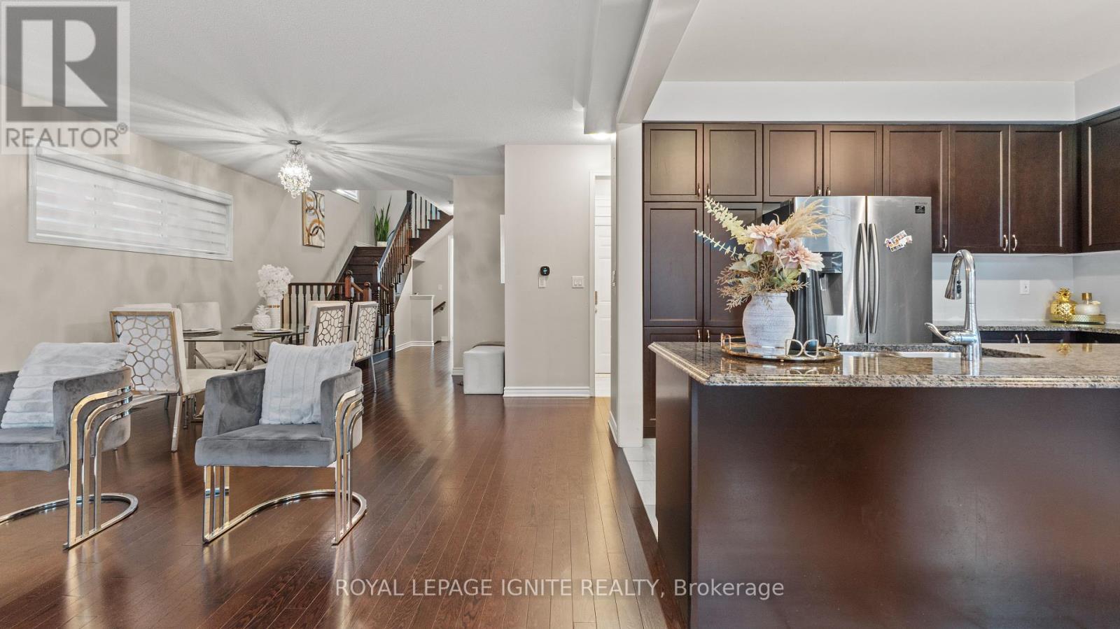 Photo 34 of 60 Westfield Drive, Whitby ON