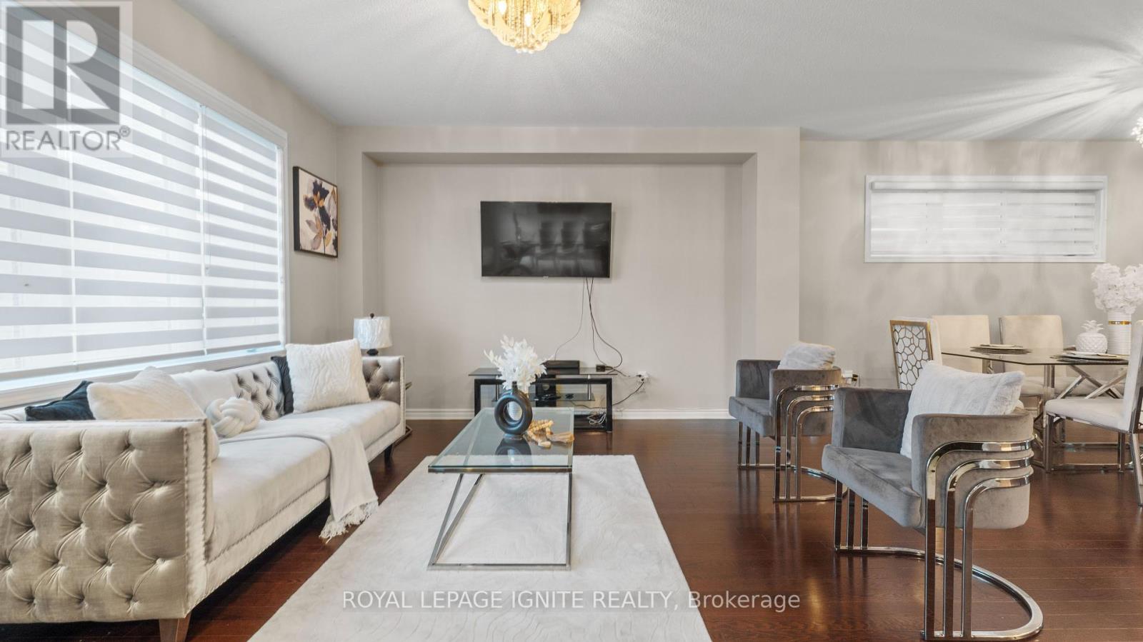 Photo 24 of 60 Westfield Drive, Whitby ON