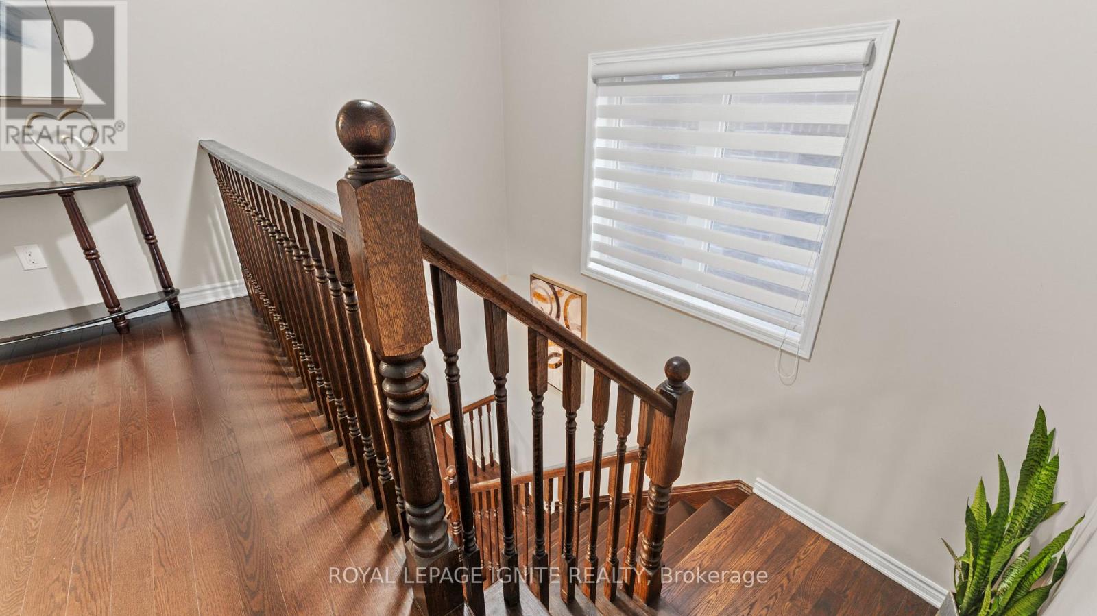 Photo 31 of 60 Westfield Drive, Whitby ON