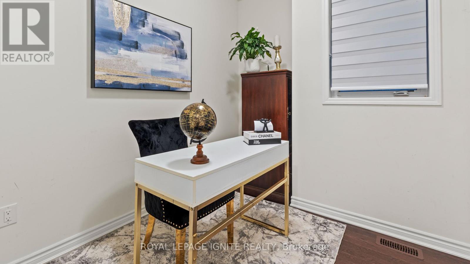 Photo 29 of 60 Westfield Drive, Whitby ON