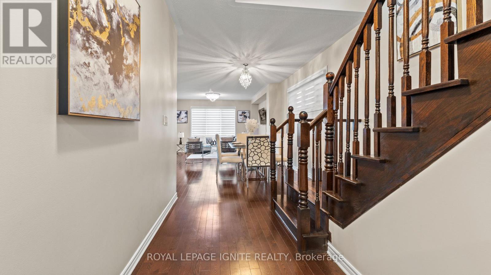 Photo 5 of 60 Westfield Drive, Whitby ON