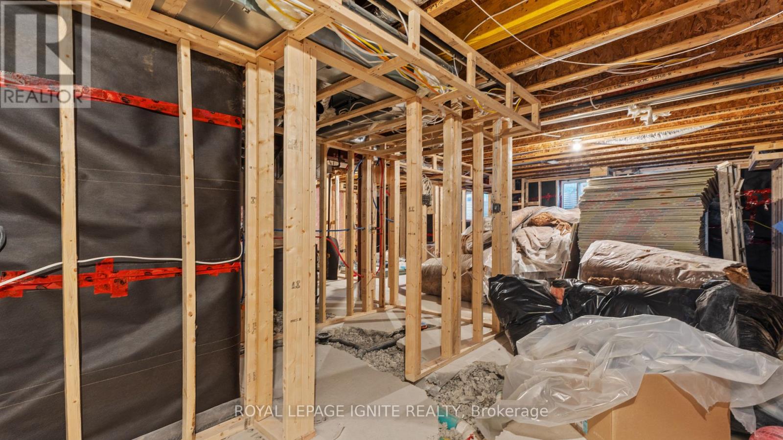 Photo 1 of 60 Westfield Drive, Whitby ON