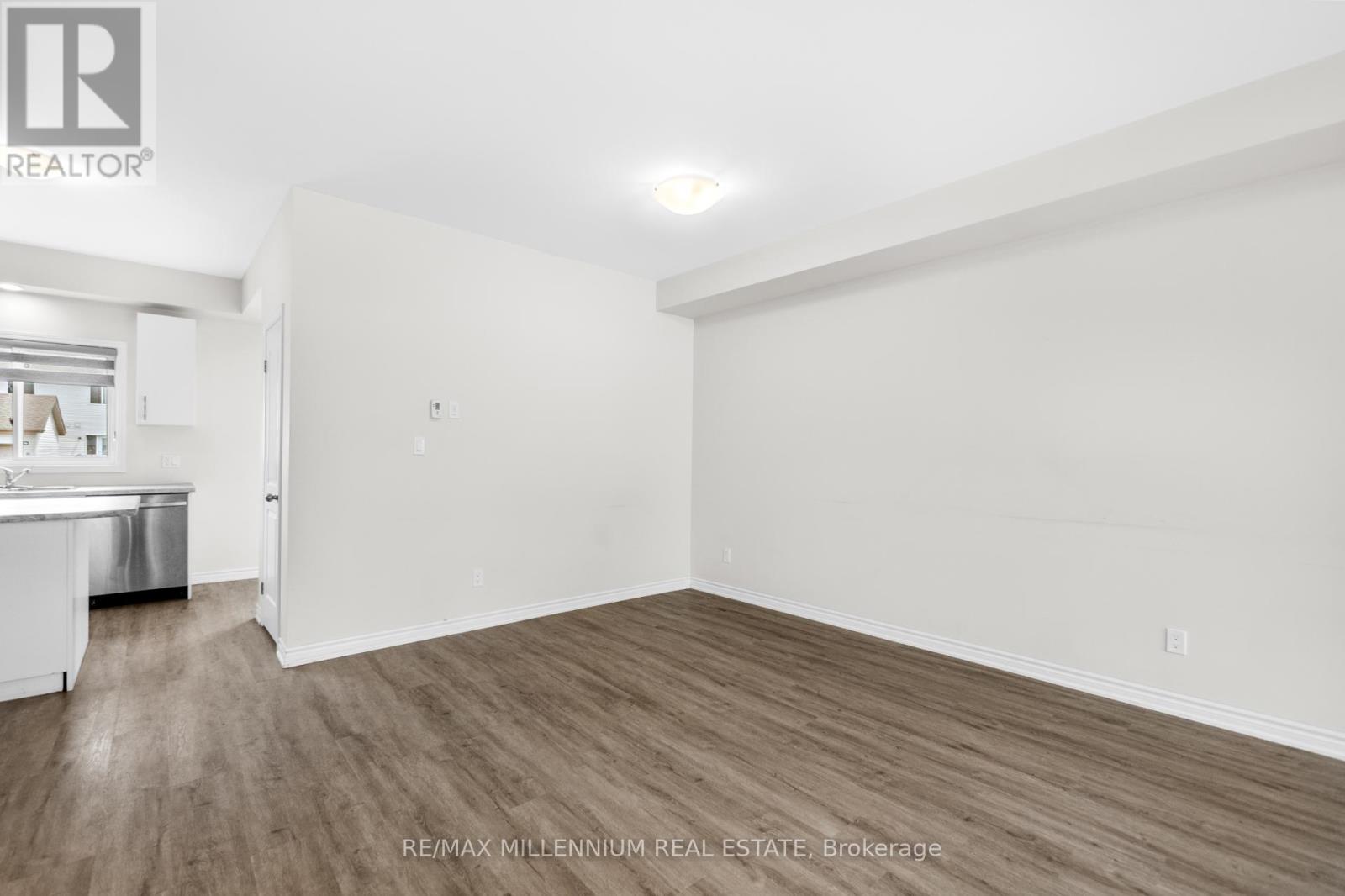 Photo 32 of 19 Perenack Avenue, Welland ON