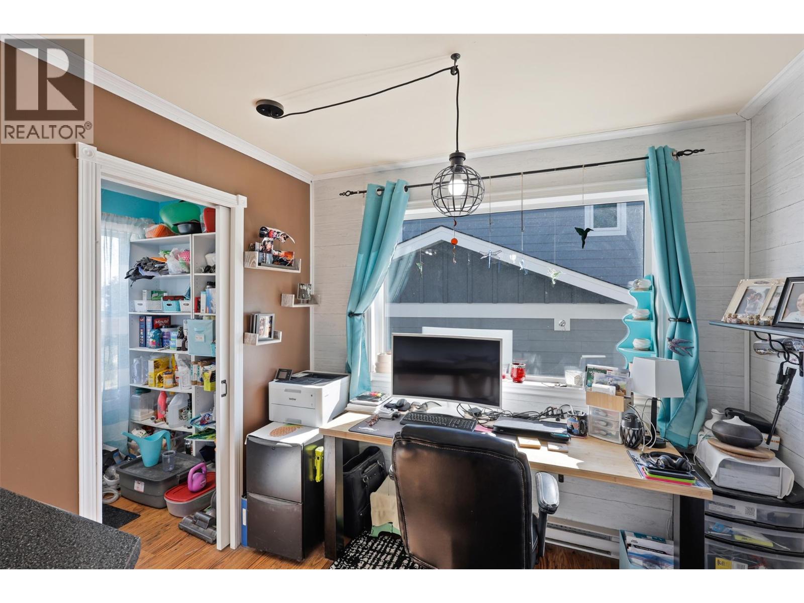 Photo 4 of 833 Fleming Drive, Kamloops BC