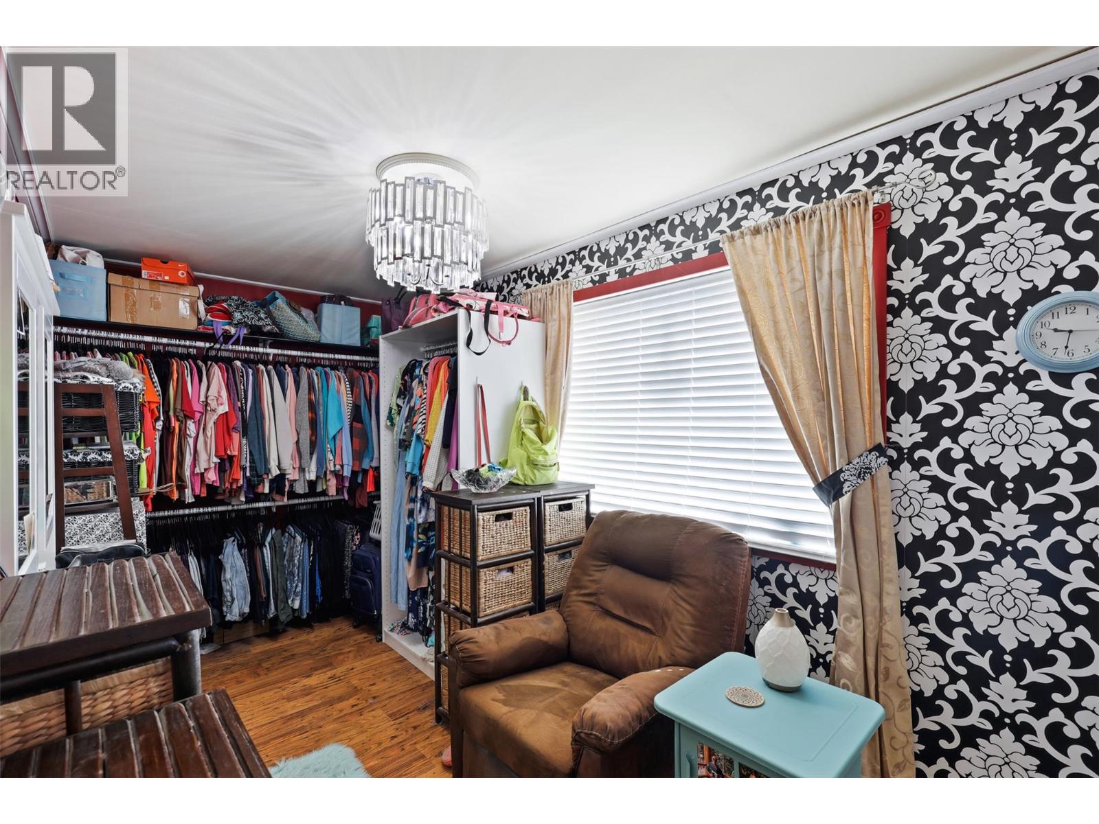 Photo 11 of 833 Fleming Drive, Kamloops BC
