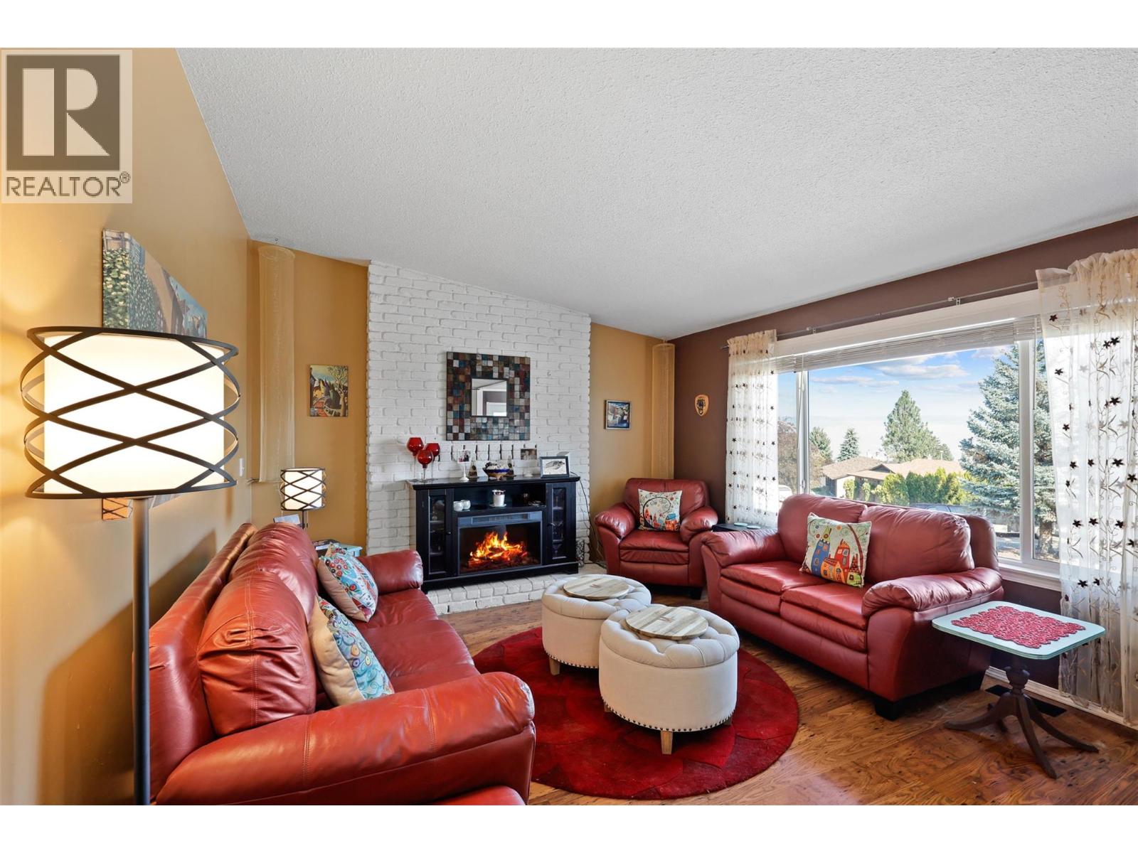 Photo 34 of 833 Fleming Drive, Kamloops BC