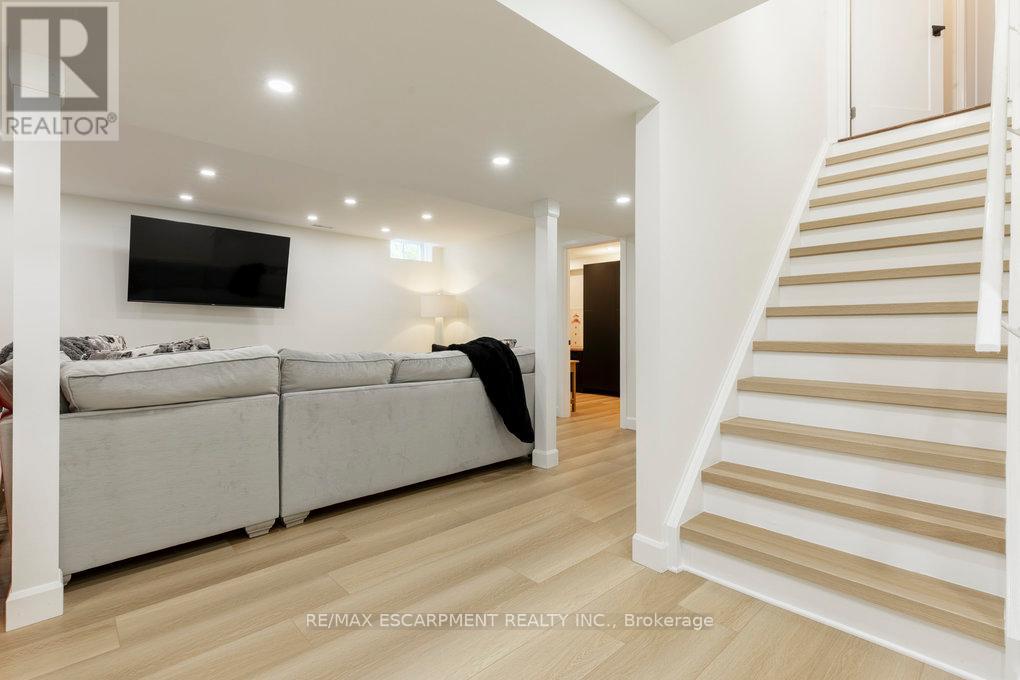 Photo 45 of 44 Fowler Drive, Hamilton ON