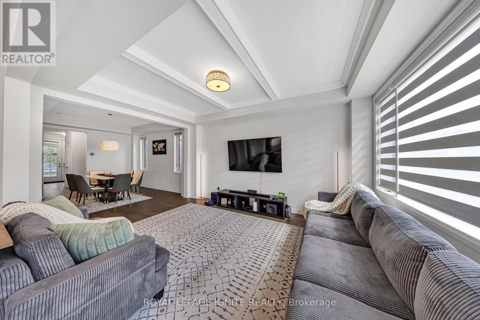 Photo 10 of 163 Spitfire Drive, Hamilton ON