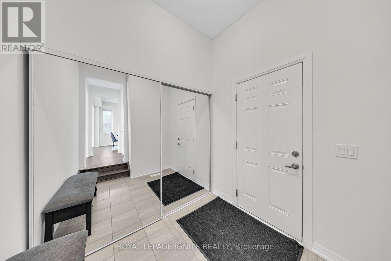 Photo 19 of 163 Spitfire Drive, Hamilton ON