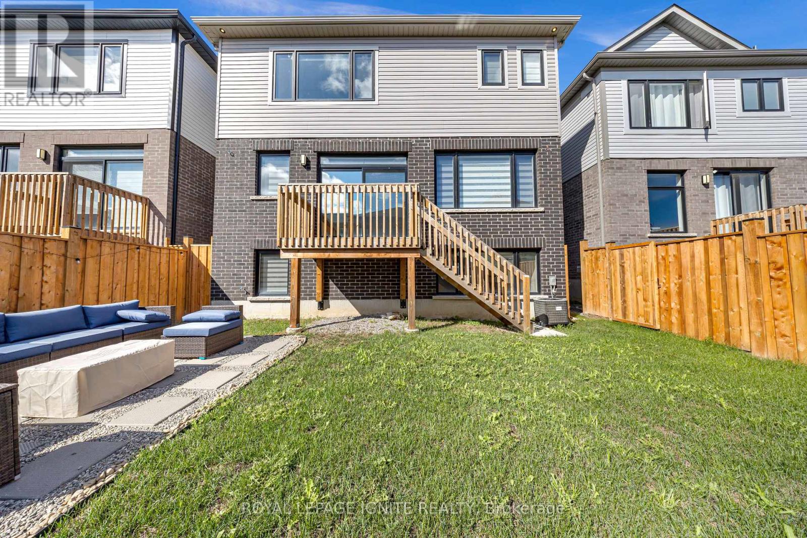 Photo 46 of 163 Spitfire Drive, Hamilton ON