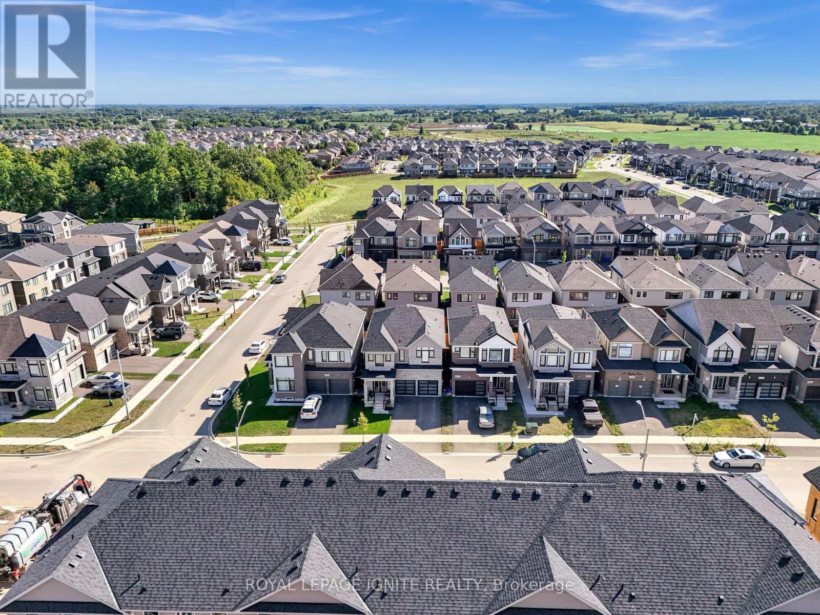 Photo 48 of 163 Spitfire Drive, Hamilton ON