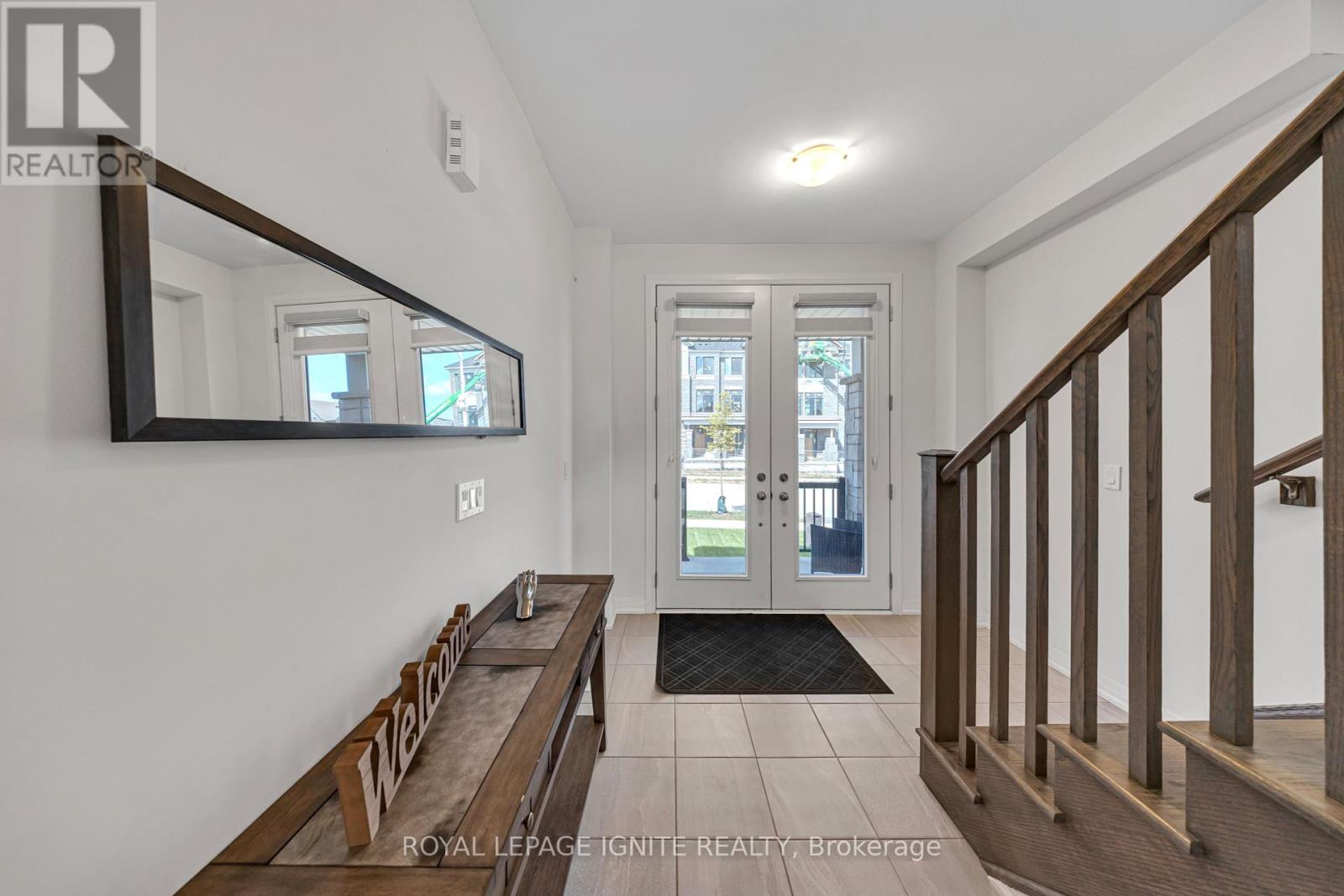 Photo 5 of 163 Spitfire Drive, Hamilton ON