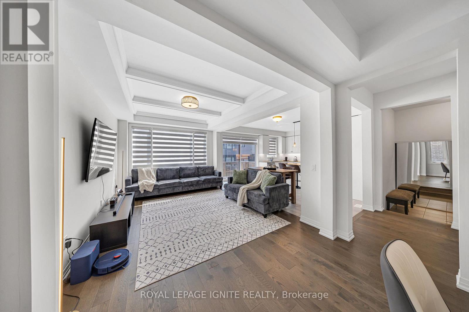 Photo 8 of 163 Spitfire Drive, Hamilton ON