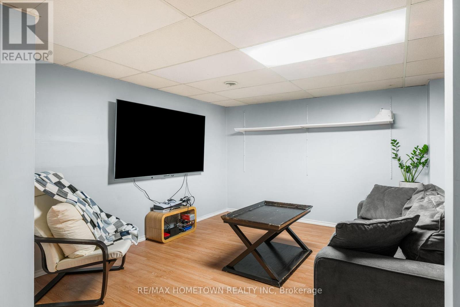 Photo 9 of 8 B Sonnet Crescent, Ottawa ON