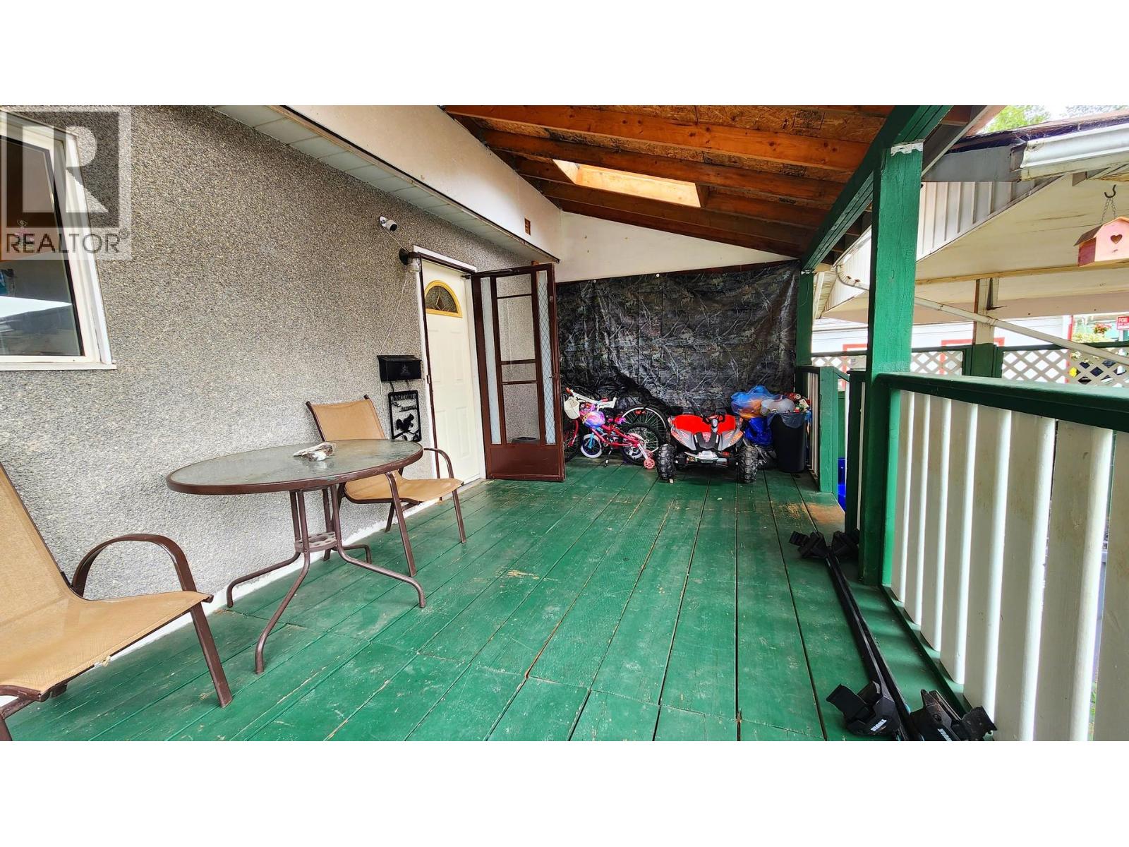 Photo 9 of 409 Beech Crescent, Prince George BC