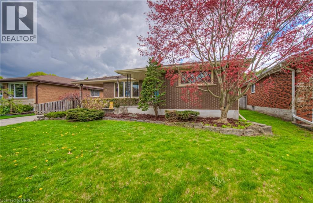 Photo 13 of 24 Allanton Boulevard, Brantford ON