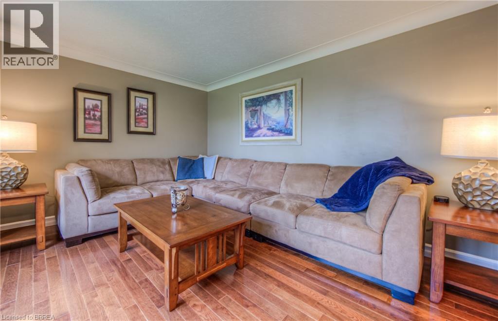 Photo 4 of 24 Allanton Boulevard, Brantford ON