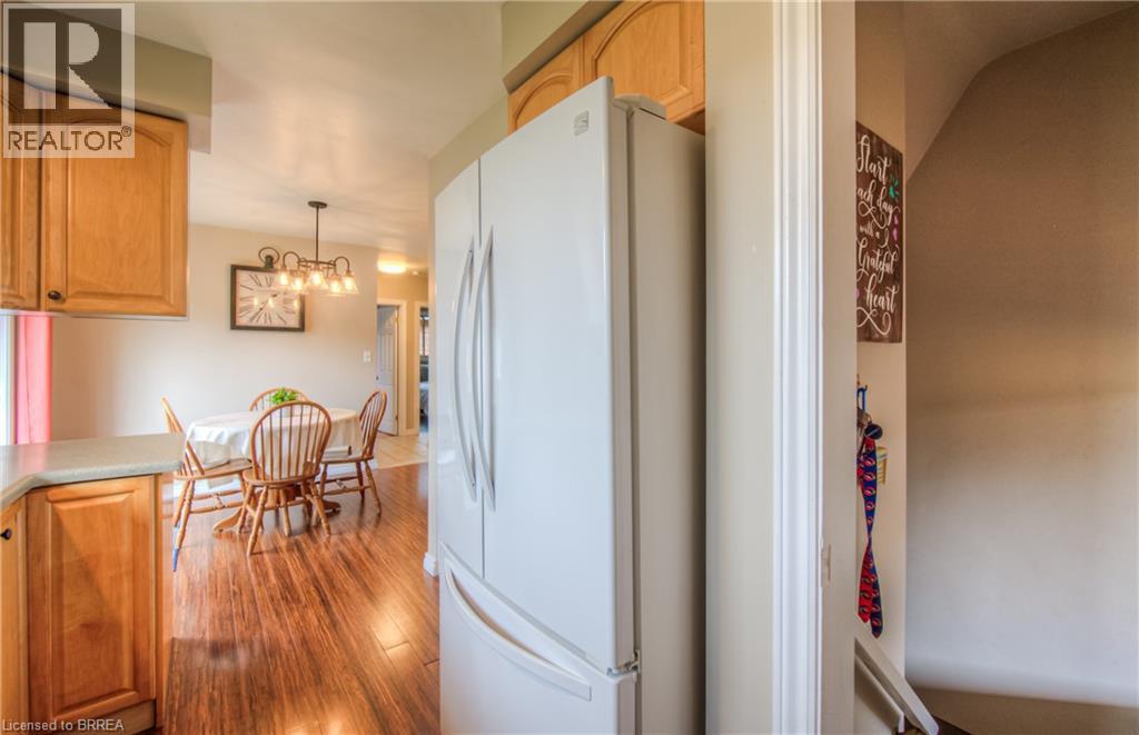 Photo 46 of 24 Allanton Boulevard, Brantford ON