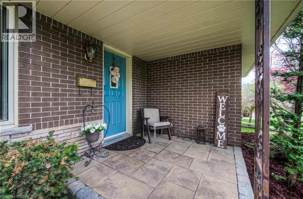 Photo 11 of 24 Allanton Boulevard, Brantford ON