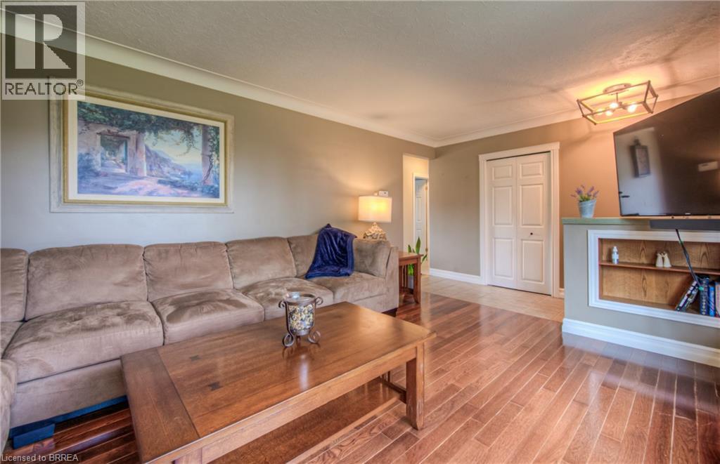 Photo 37 of 24 Allanton Boulevard, Brantford ON