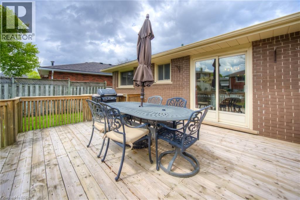 Photo 12 of 24 Allanton Boulevard, Brantford ON
