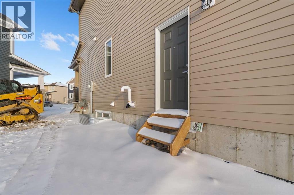 Photo 31 of 1059 Southwinds Green Sw, Airdrie AB