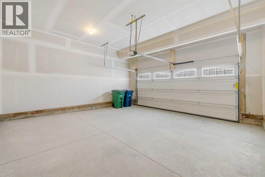 Photo 35 of 1059 Southwinds Green Sw, Airdrie AB