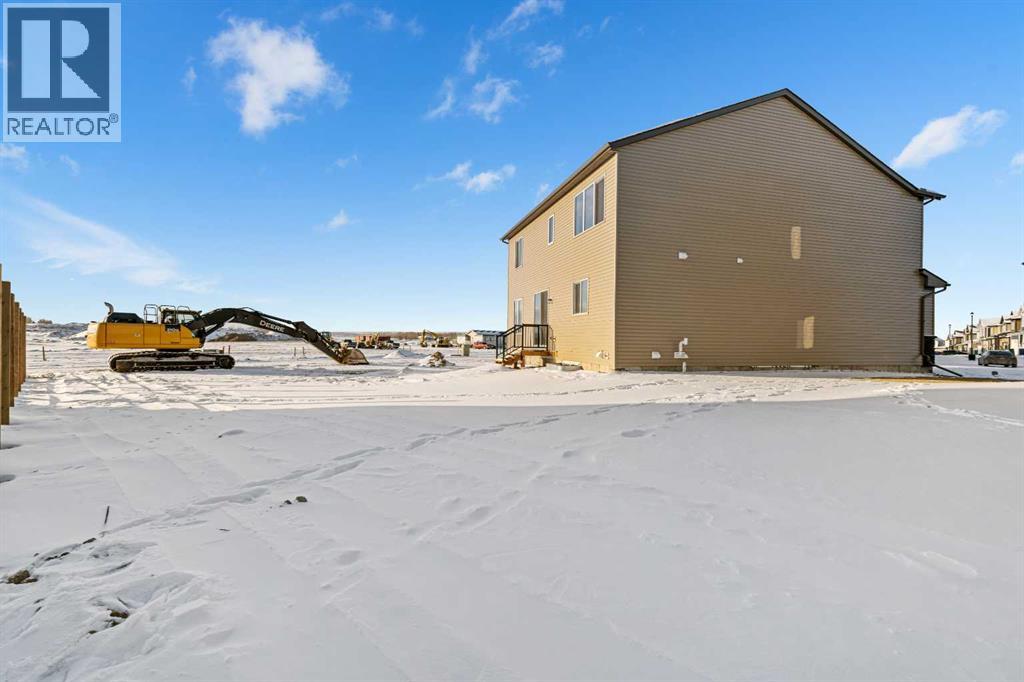 Photo 44 of 1059 Southwinds Green Sw, Airdrie AB