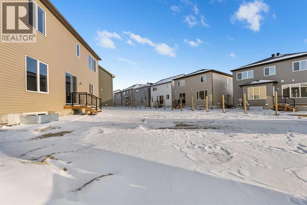 Photo 21 of 1059 Southwinds Green Sw, Airdrie AB