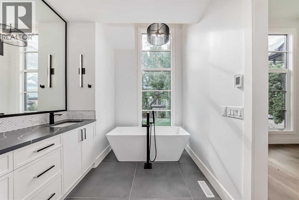 Photo 24 of 5008 21 A Street Sw, Calgary AB
