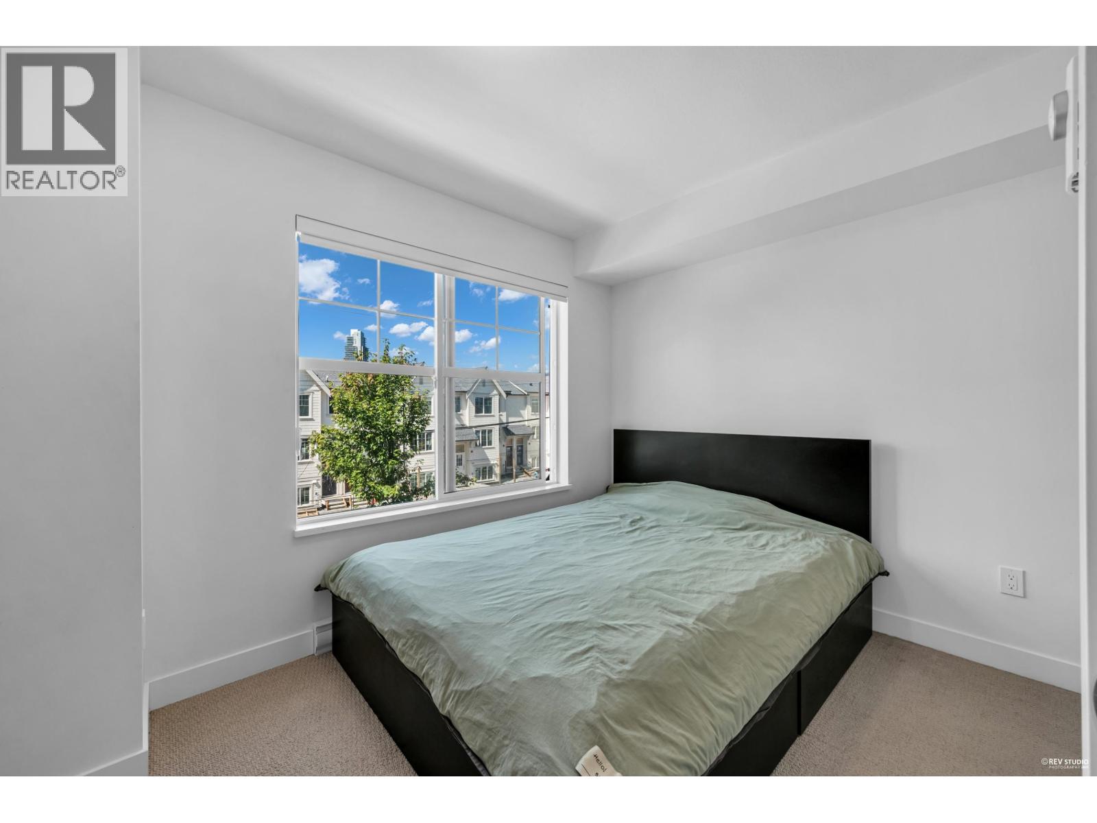 103 707 ROBINSON STREET, Coquitlam