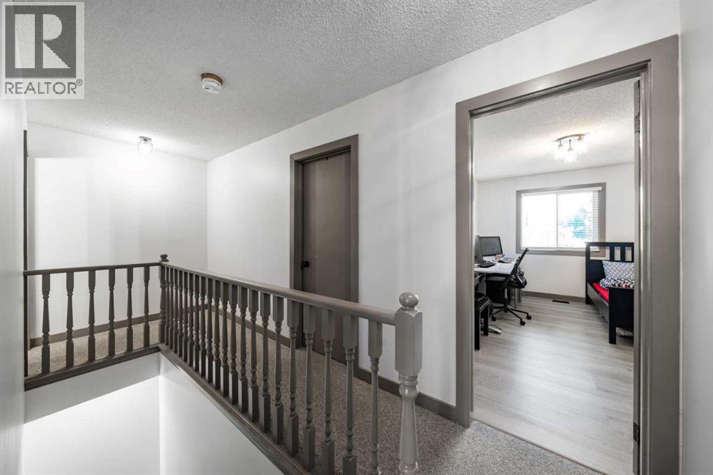 Photo 13 of 4409 33 Avenue Sw, Calgary AB