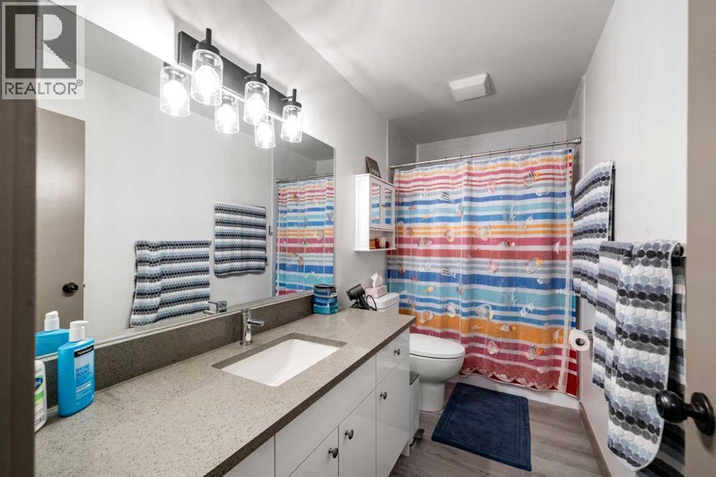 Photo 15 of 4409 33 Avenue Sw, Calgary AB