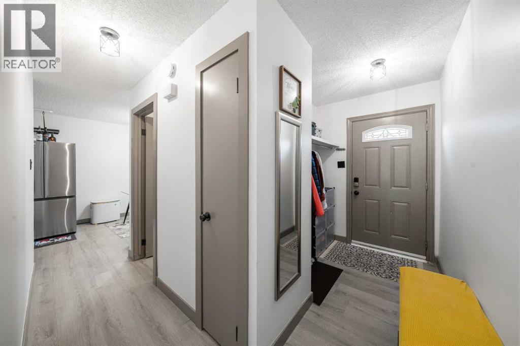 Photo 21 of 4409 33 Avenue Sw, Calgary AB